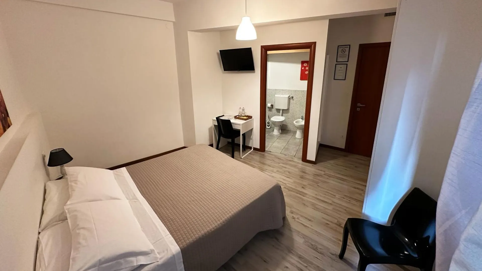 Alojamento de Acomodação e Pequeno-almoço B&B Alla Casa Di Lucia Verona