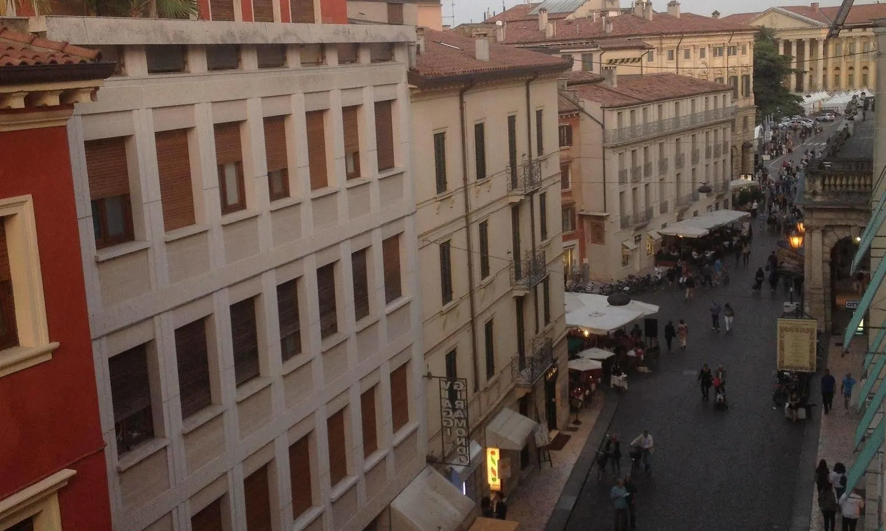 Alojamento de Acomodação e Pequeno-almoço B&B Alla Casa Di Lucia Verona